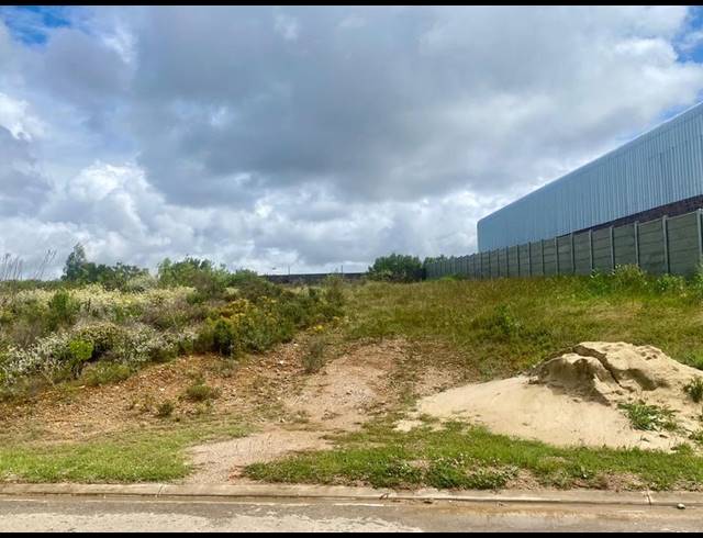LAND FOR SALE IN N2 INDUSTRIAL PARK